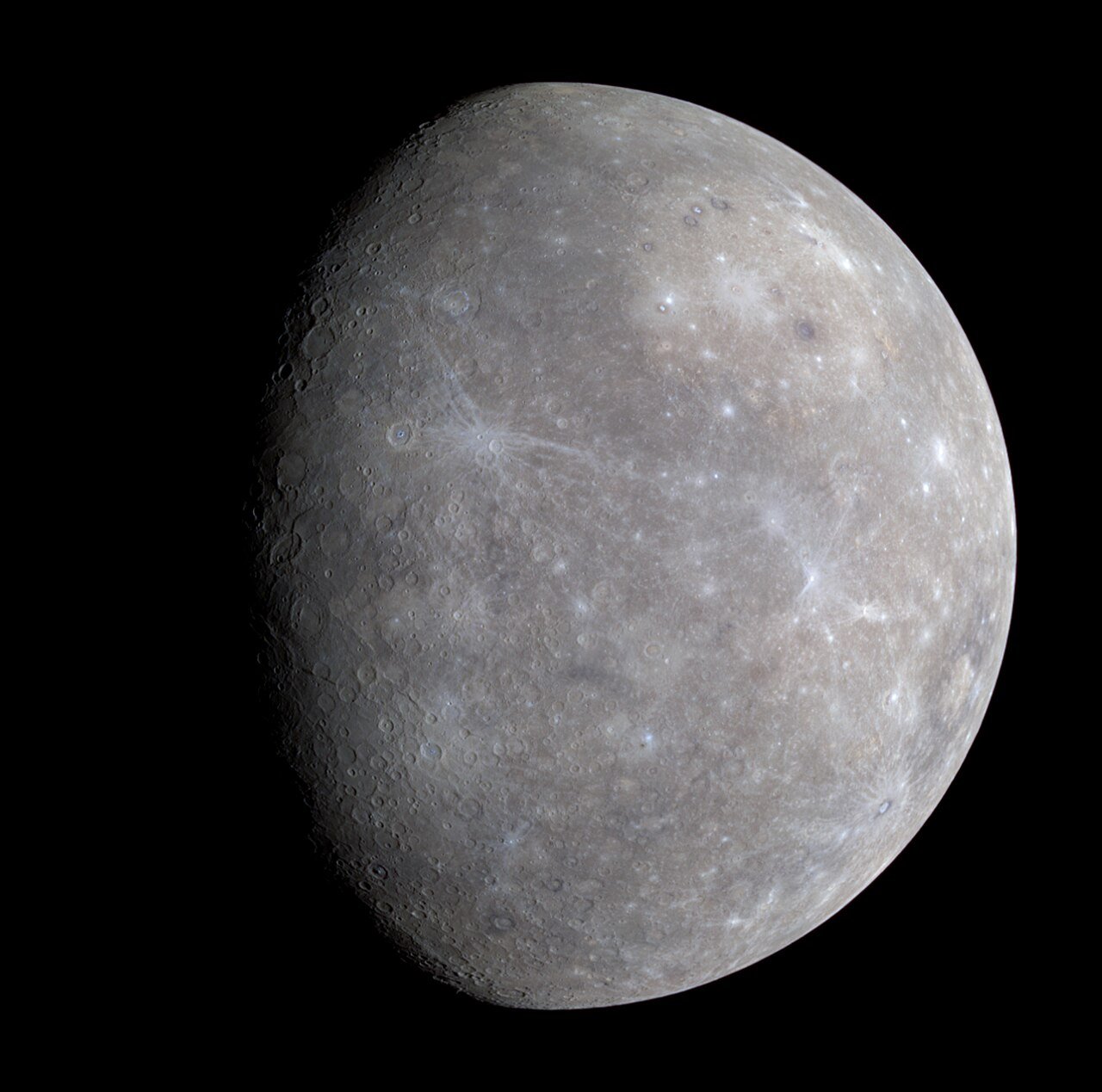 planet Mercury surface - shrinking tectonic scars